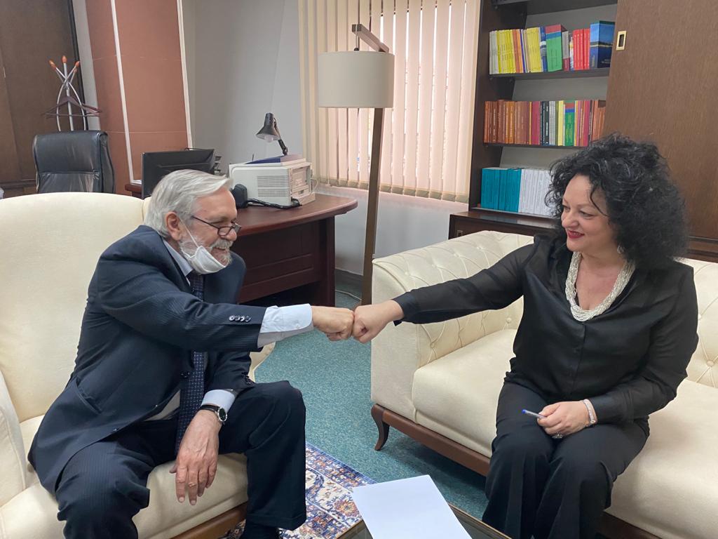 Nënshkruhet memorandumi i bashkëpunimit mes Qendrës së Studimeve dhe Publikimeve për Arbëreshët dhe Akademisë së Shkencave dhe Arteve të Kosovës