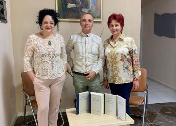 QSPA dhuron libra në institucionet kryesore kulturore në Vlorë