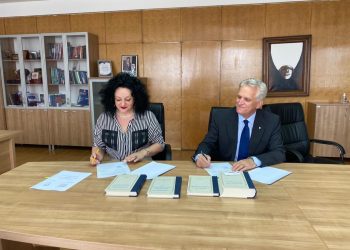 Nënshkruhet marrëveshja e bashkëpunimit me Unviersitetin “Nënë Tereza” të Shkupit