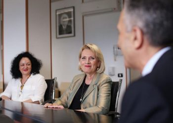 Delegacioni shqiptar i Komisionit për Politikën e Jashtme dhe QSPA-së të kanë zhvilluar një takim me Rektorin e Universitetit të Kalabrisë